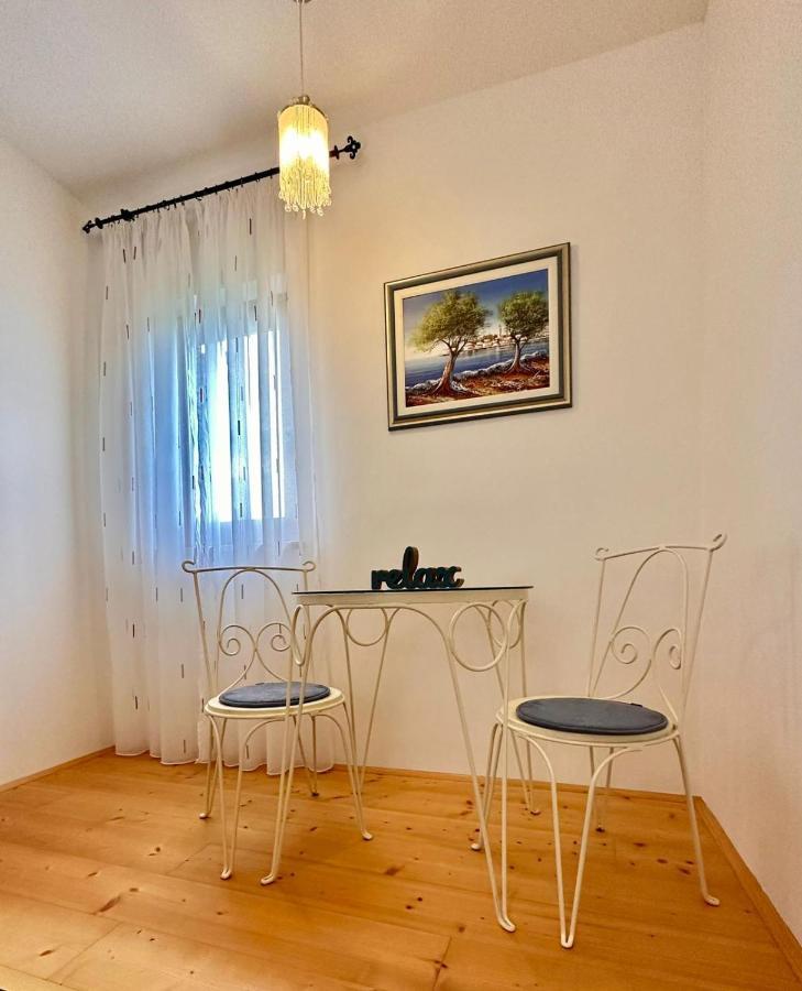 Villa Haus Delma Brajkovici  Esterno foto