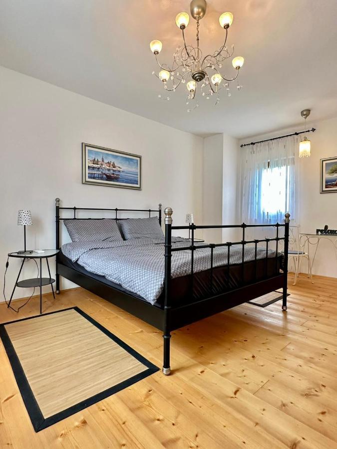 Villa Haus Delma Brajkovici  Esterno foto